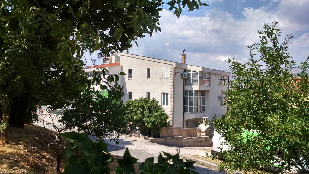 Appartement Swiss Holiday à Split Extérieur photo