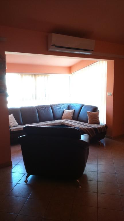 Appartement Swiss Holiday à Split Extérieur photo