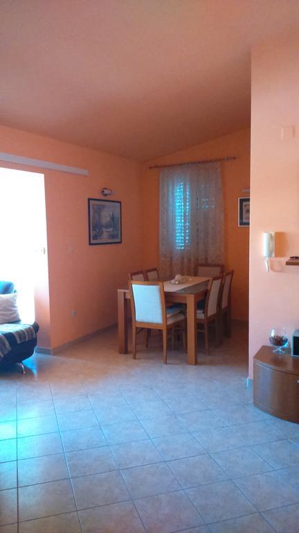 Appartement Swiss Holiday à Split Extérieur photo
